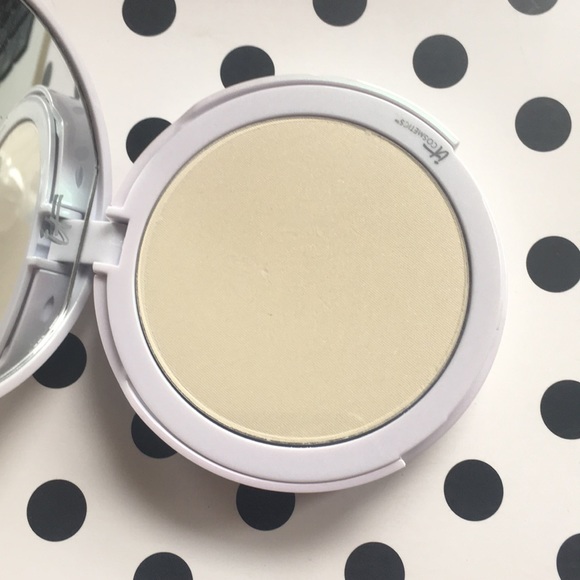 Authentic NWT ITCosmetics ByeBye Pore illumination - Picture 2 of 3